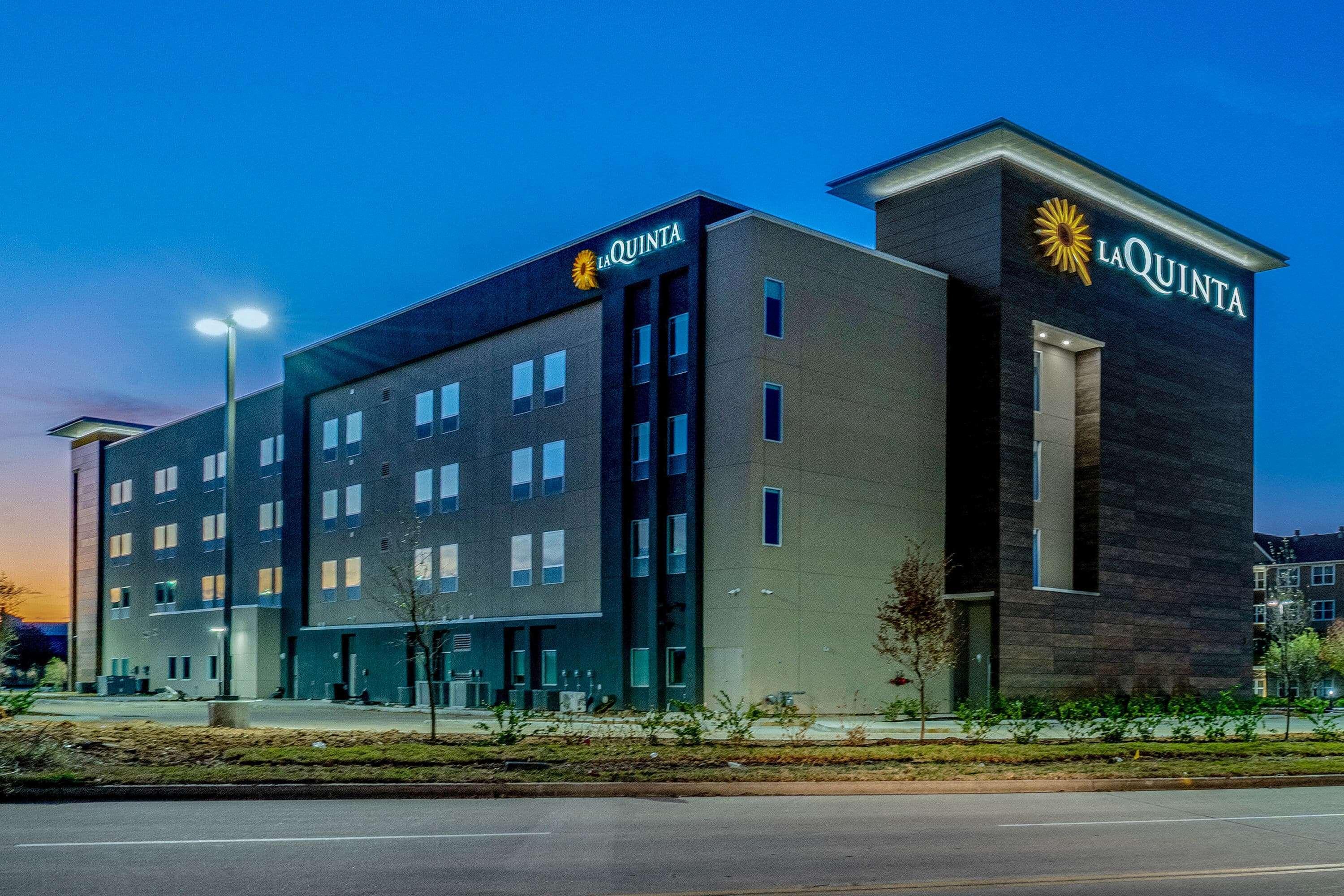 La Quinta Inn & Suites Katy-Mills By Wyndham Katy Extérieur photo