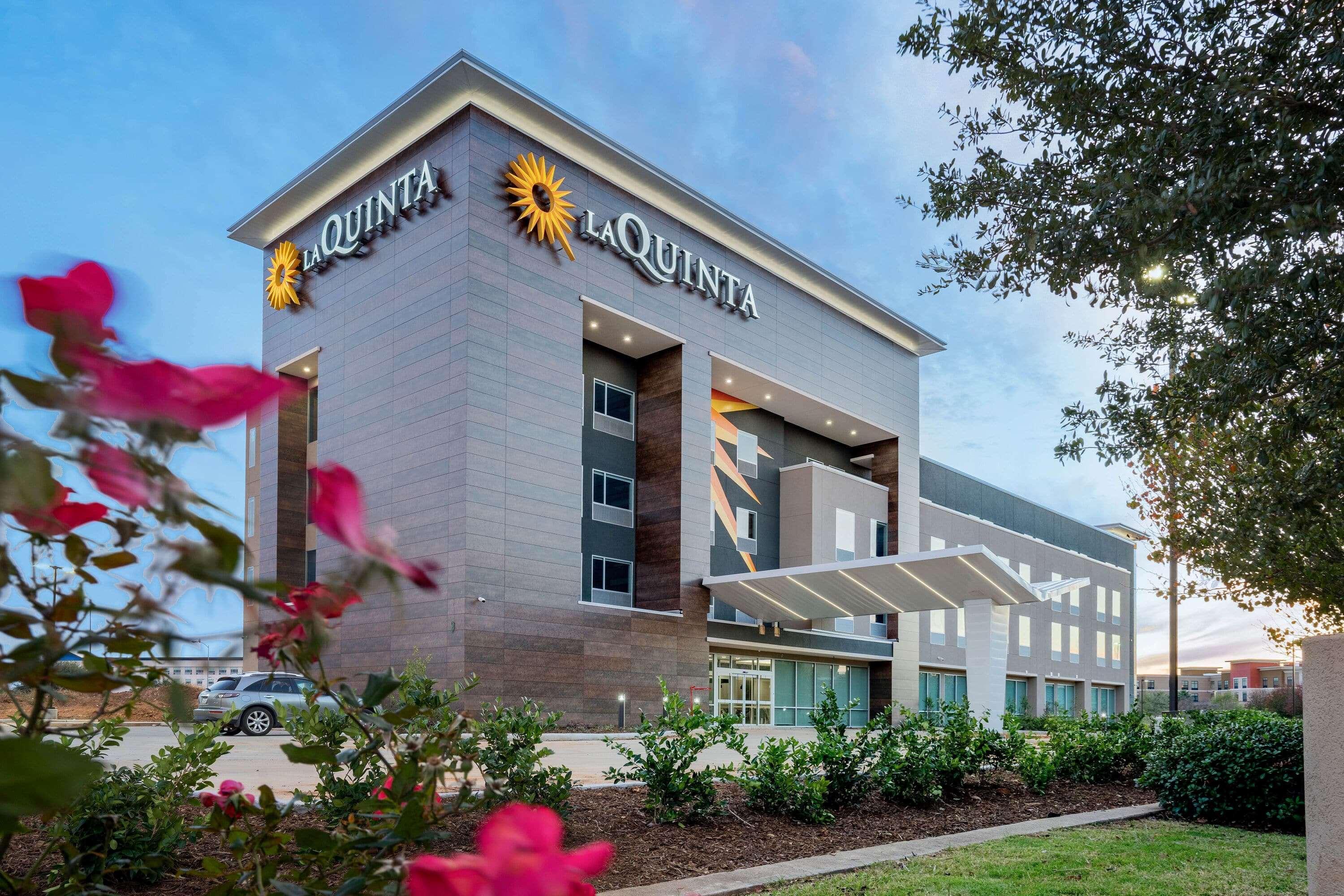 La Quinta Inn & Suites Katy-Mills By Wyndham Katy Extérieur photo