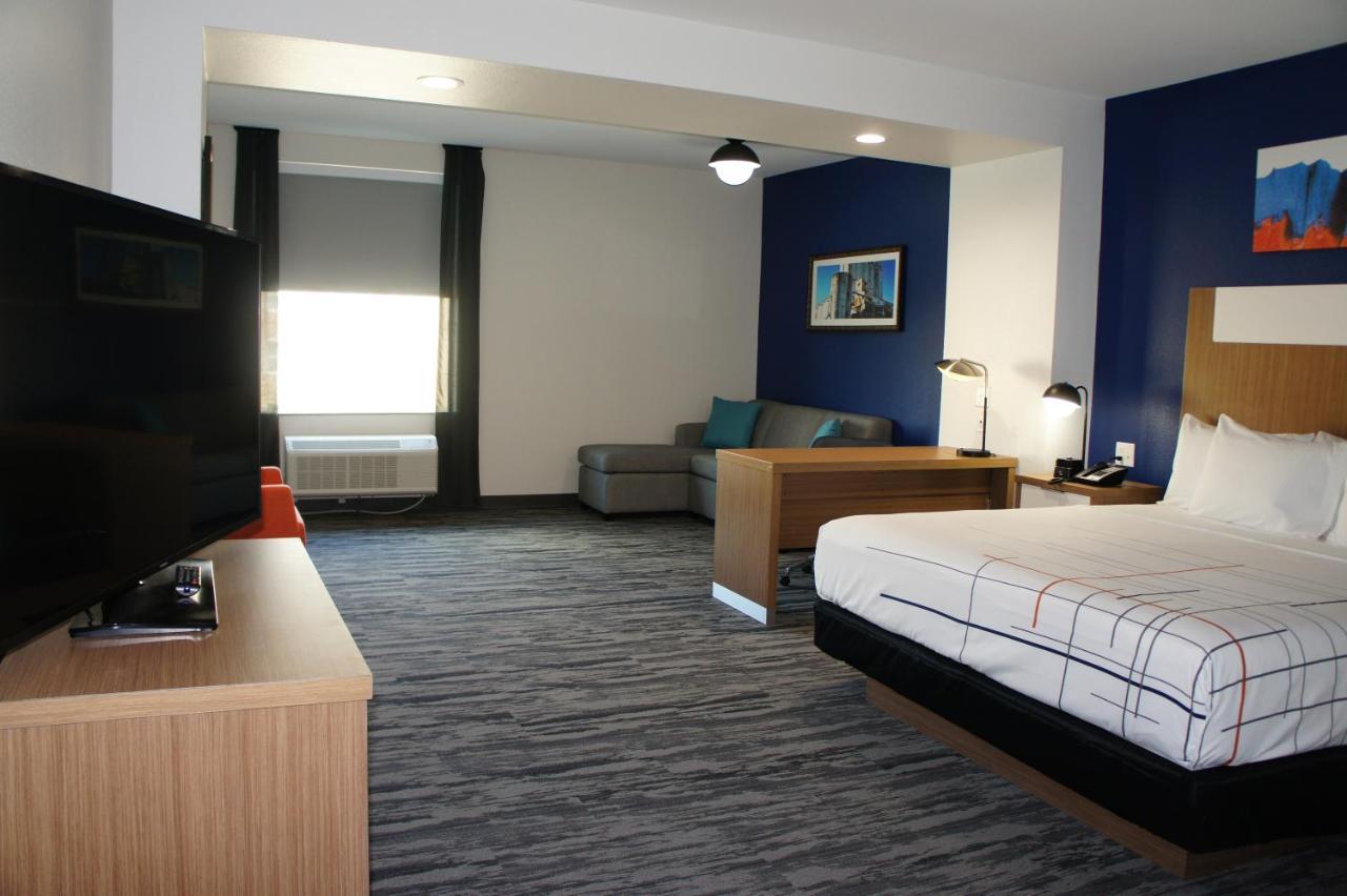 La Quinta Inn & Suites Katy-Mills By Wyndham Katy Extérieur photo