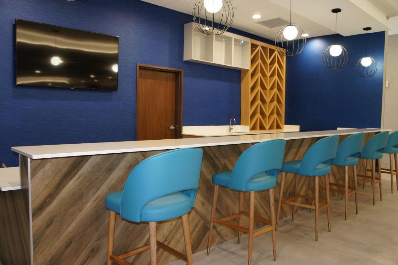 La Quinta Inn & Suites Katy-Mills By Wyndham Katy Extérieur photo