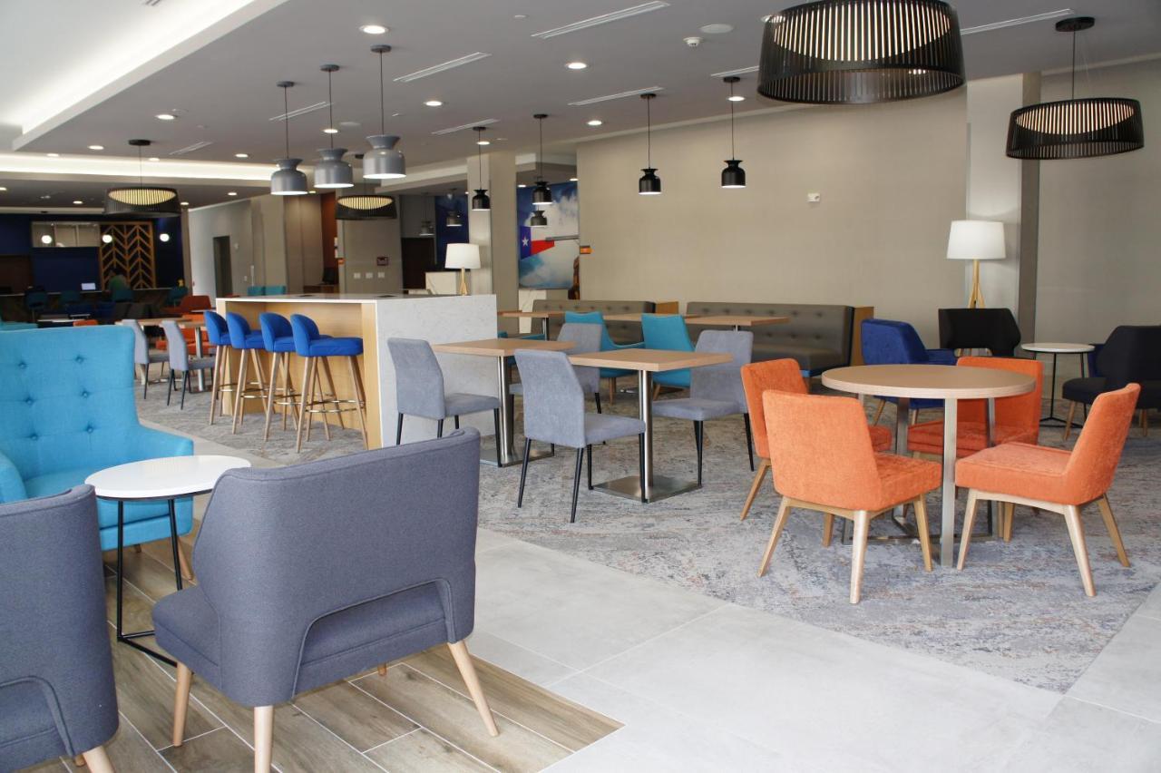 La Quinta Inn & Suites Katy-Mills By Wyndham Katy Extérieur photo