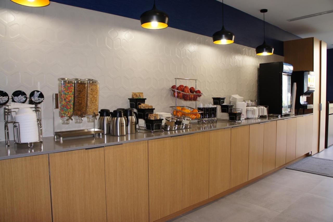 La Quinta Inn & Suites Katy-Mills By Wyndham Katy Extérieur photo