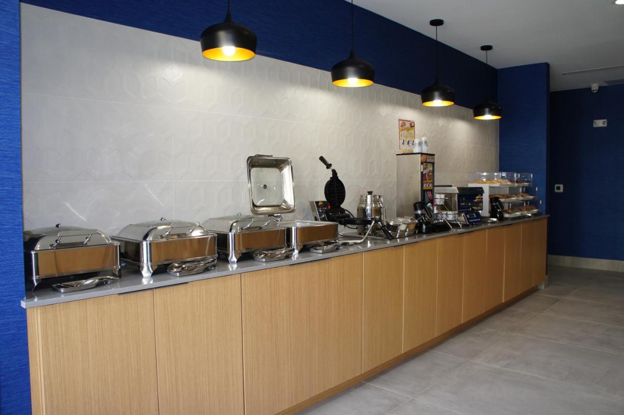 La Quinta Inn & Suites Katy-Mills By Wyndham Katy Extérieur photo